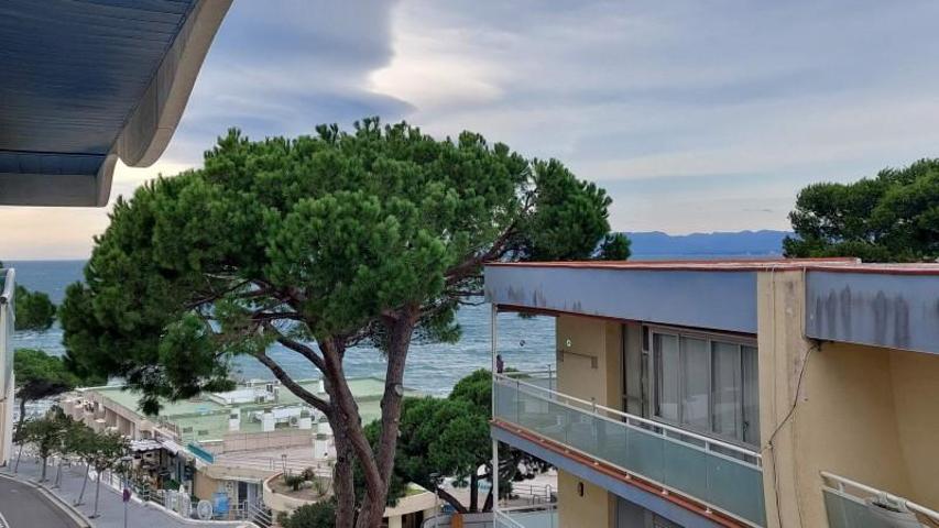 Piso en venta en Salou, Eixample photo 0