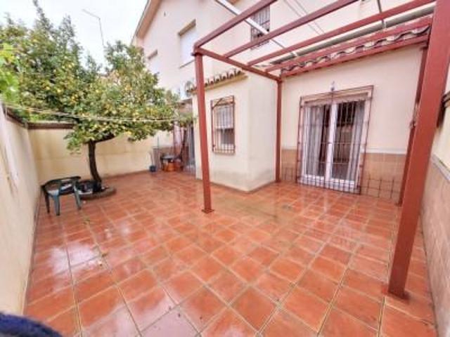 Casa en venta en Granada, Parque almunia photo 0