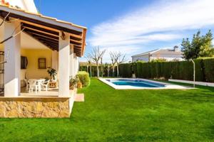 Casa en venta en Mediona, Mediona photo 0