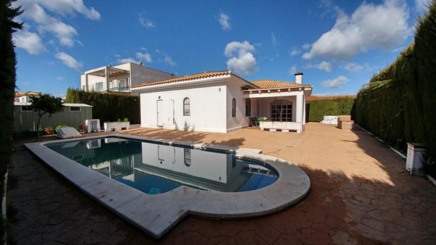 Chalet en venta en Almensilla, ALMENSILLA photo 0