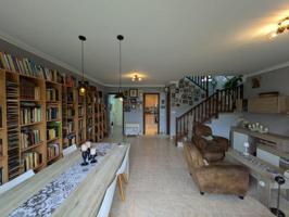 Duplex en venta en Argentona, Centro photo 0