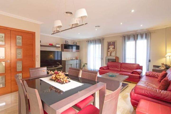 Casa en venta en Llíria, San Francisco photo 0