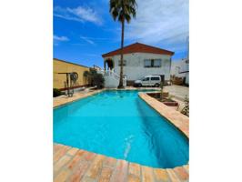 Chalet en venta en Alcalá de Guadaira photo 0