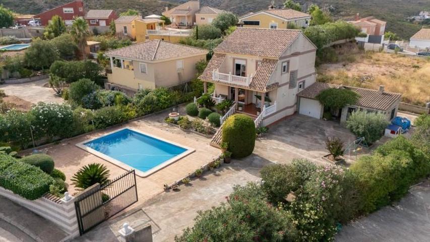 Chalet en venta en Turís, URB. ALTURY photo 0