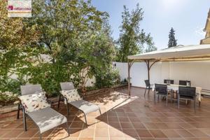 Casa en venta en Peligros, Vega de granada zona noroeste photo 0