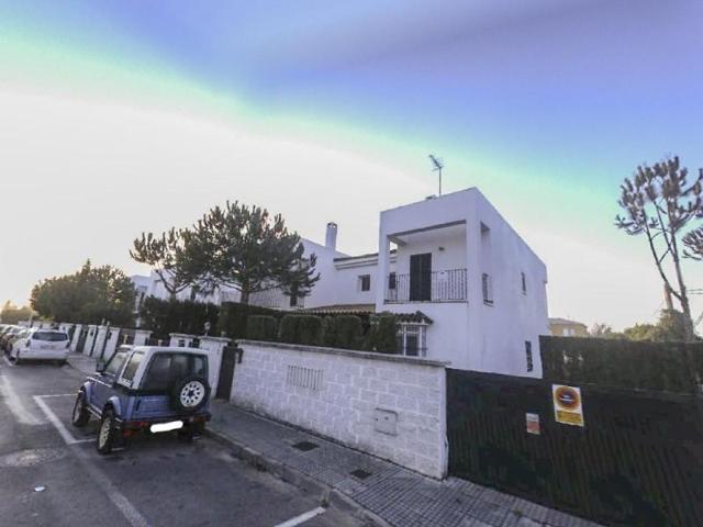 Chalet en venta en Chiclana de la Frontera, 2ª pista de La Barrosa photo 0