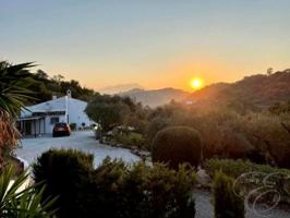 Chalet en venta en Comares, Comares photo 0