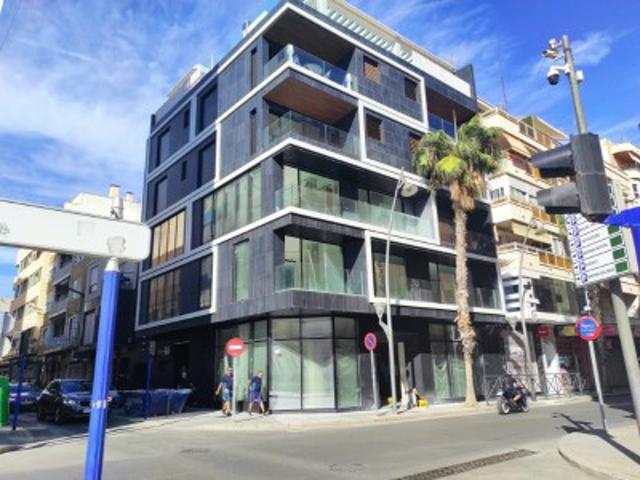Apartamento en venta en Torrevieja photo 0