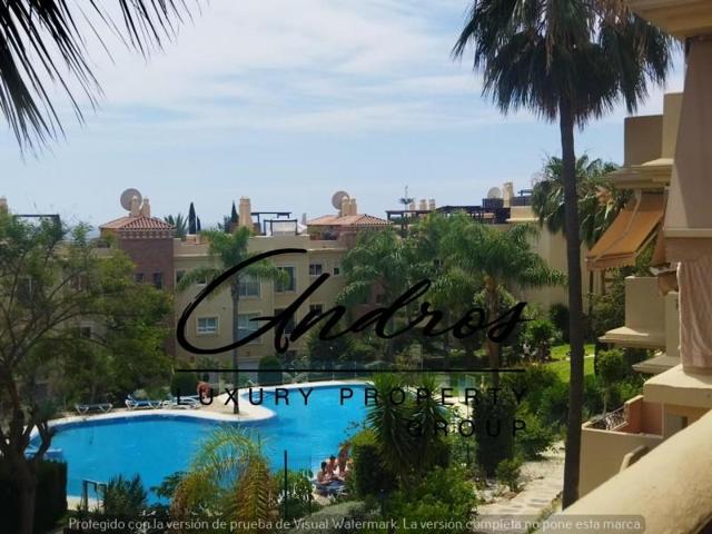 Apartamento en venta en Benahavís, Benahavís - Los Flamingos photo 0