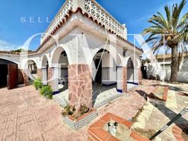 Chalet en venta en Alfaz del Pi, Albir photo 0