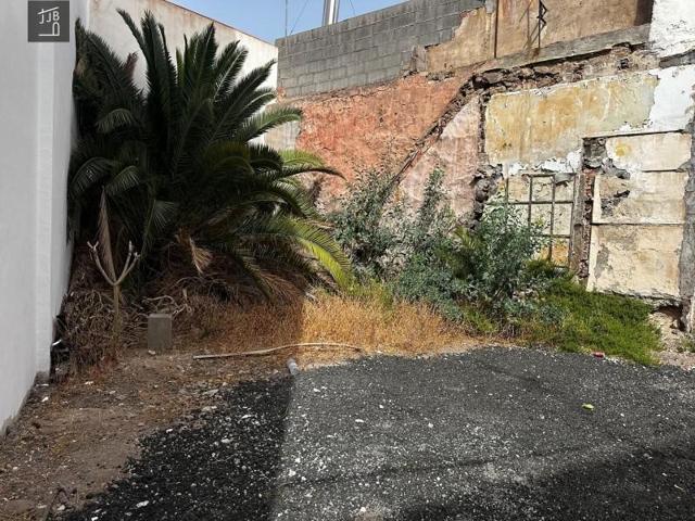 Terreno en venta en Santa Cruz de Tenerife, Zona Centro photo 0