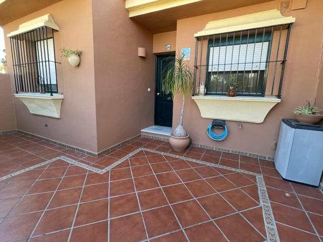 Apartamento en venta en Chiclana de la Frontera, Sanctipetri photo 0