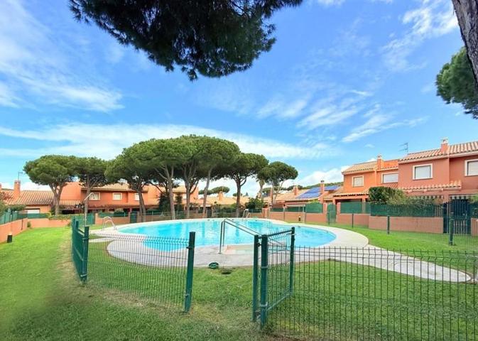 Adosada en venta en Chiclana de la Frontera, La barrosa photo 0