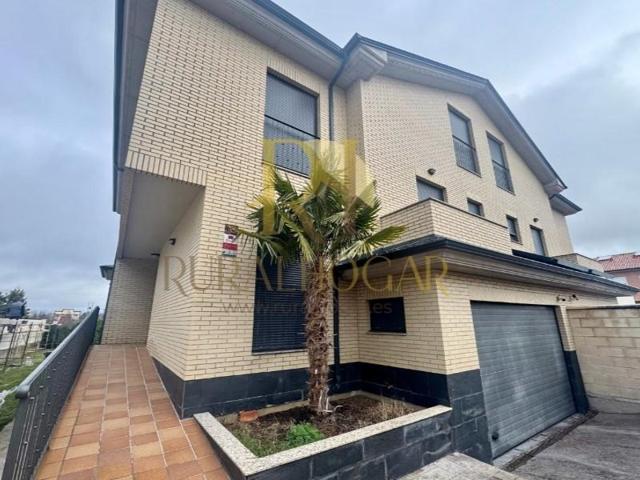 Casa en venta en Valverde de la Virgen photo 0