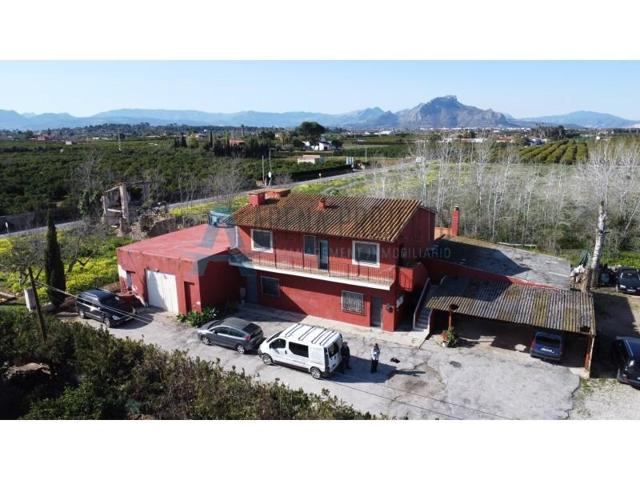 Chalet en venta en Denia photo 0