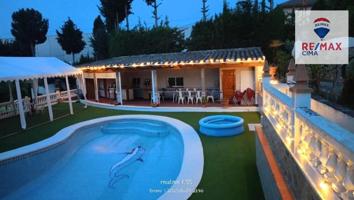 Chalet en venta en Cúllar, Andalucia photo 0