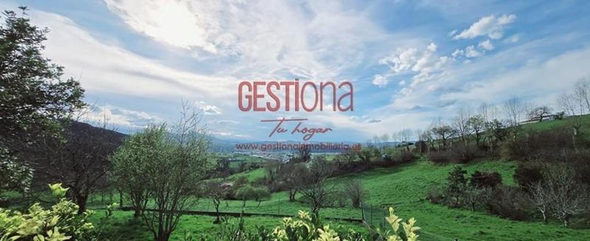 Casa con terreno en venta en Torrelavega, La Montaña photo 0