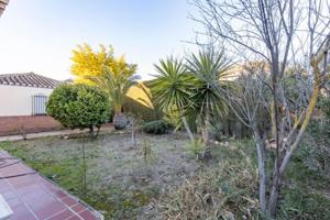 Chalet en venta en Albolote, Urb. Parque de Cubillas photo 0