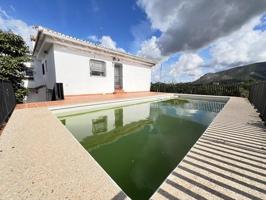 Chalet en venta en Alzira photo 0