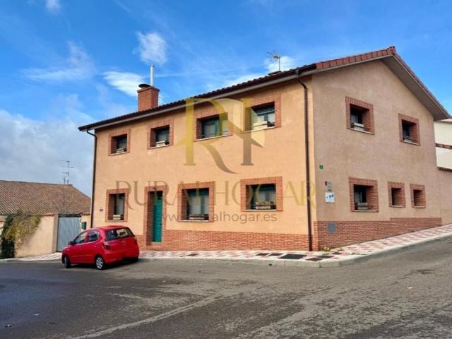 Casa en venta en Villaquilambre photo 0