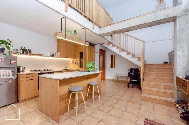 Local comercial en venta en Barcelona, La Nova Esquerra de lEixample photo 0