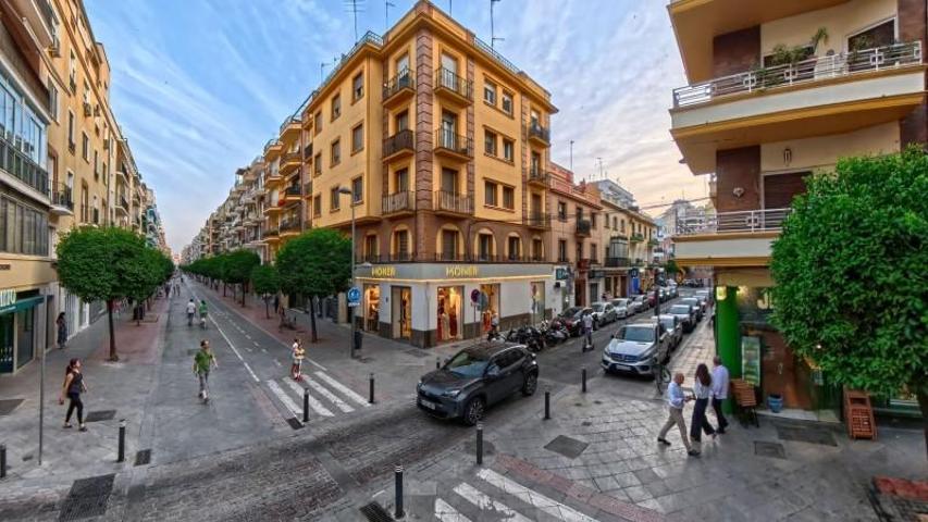 Piso en venta en Sevilla, Plaza de Cuba - República Argentina photo 0