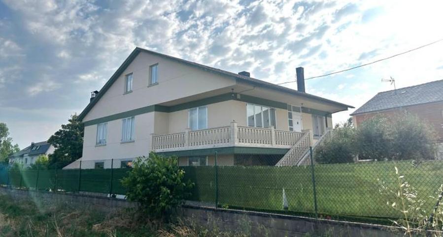 Chalet en venta en Ponferrada, Cuatrovientos photo 0