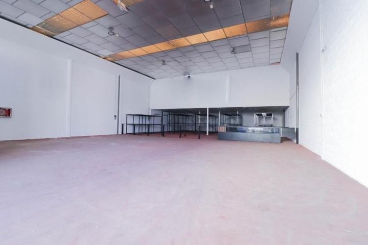 Nave industrial en venta en Viator, El mami photo 0