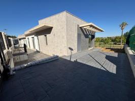 Bungalow en venta en Badajoz, Golf Guadiana photo 0