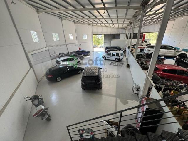 Nave industrial en venta en Olivenza photo 0