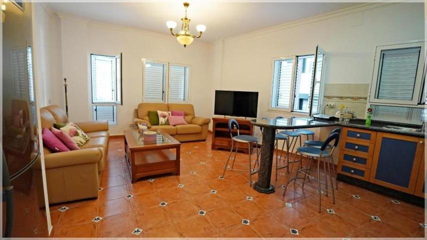 Piso en venta en Las Palmas de Gran Canaria, Vegueta photo 0