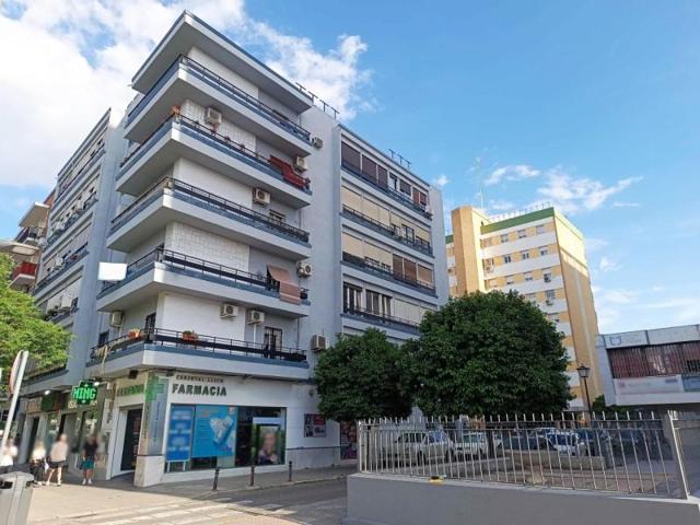 Piso en venta en Sevilla, Nervión photo 0
