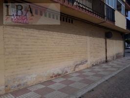 Local comercial en venta en Bailén, Bailén photo 0