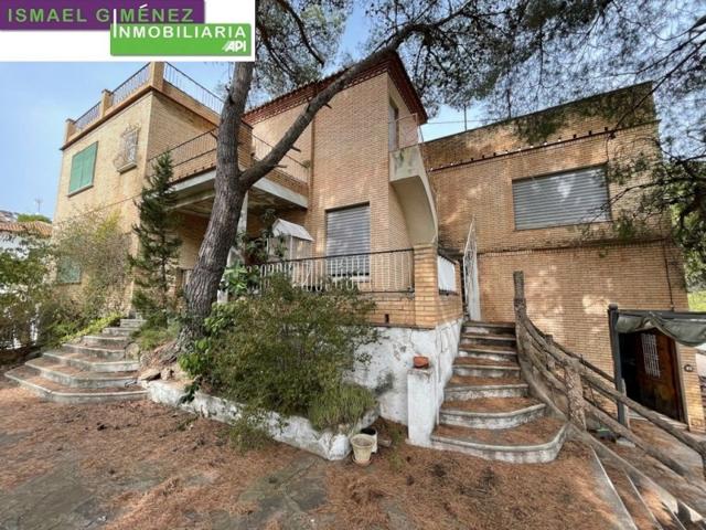 Chalet en venta en Serra, CENTRO photo 0