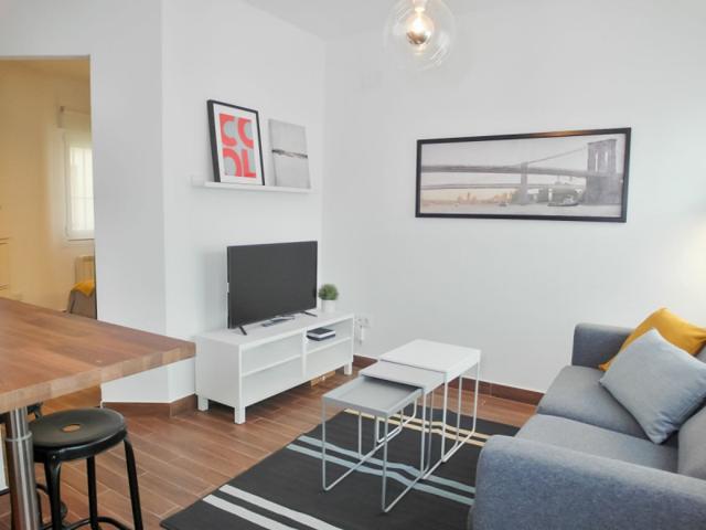 Apartamento en venta en Madrid, Tetuan - Castillejos photo 0