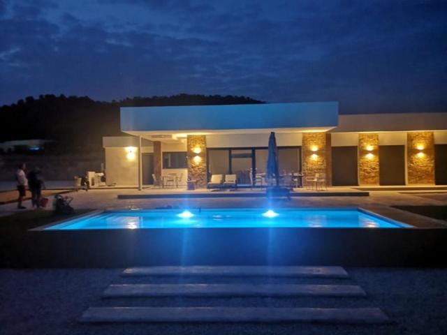 Chalet en venta en La Romana, ALCANA photo 0