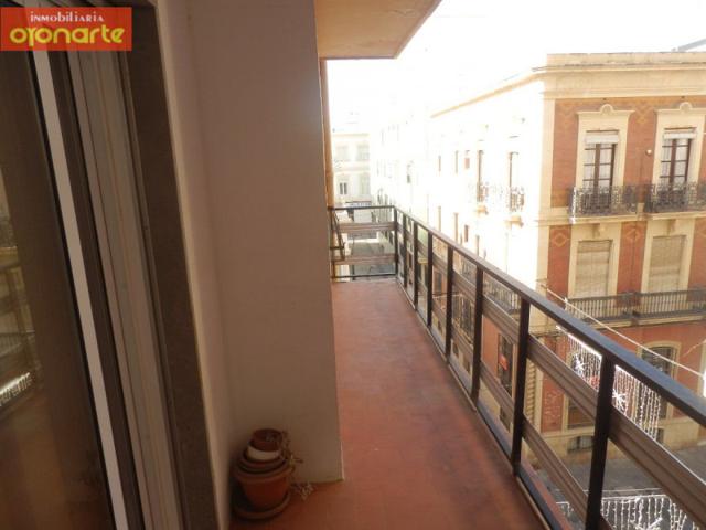 Piso en venta en Almería, Centro photo 0
