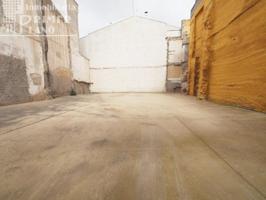 Terreno en venta en Tomelloso, Centro photo 0