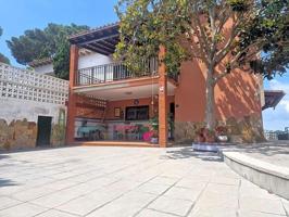 Chalet en venta en Lloret de Mar, Canyelles photo 0