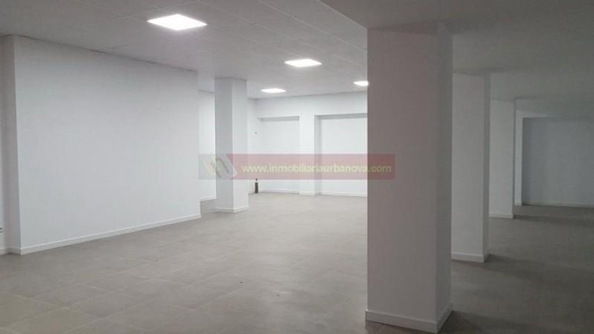 Local comercial en venta en Logroño, Cascajos photo 0