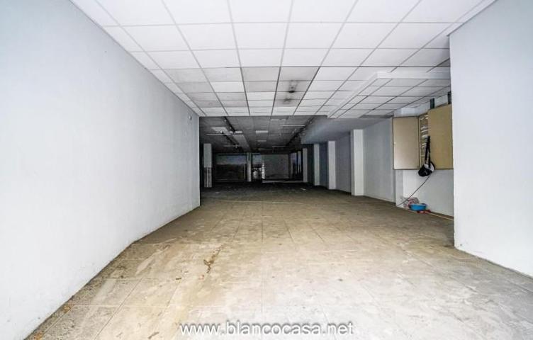 Local comercial en venta en Carballo, CENTRO photo 0