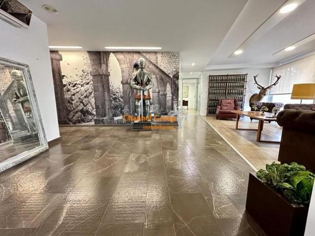 Oficina en venta en Elche, Raval - Puertas Coloradas photo 0