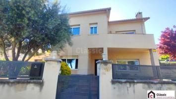 Casa en venta en Vacarisses, CENTRE POBLE photo 0