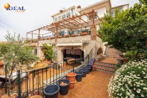 Chalet en venta en Monachil, Barrio de la vega photo 0