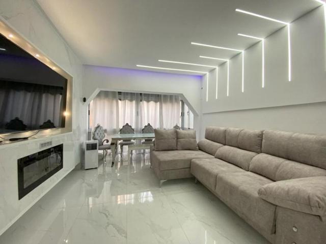 Apartamento en venta en San Pedro de Alcántara, Costa del Sol photo 0