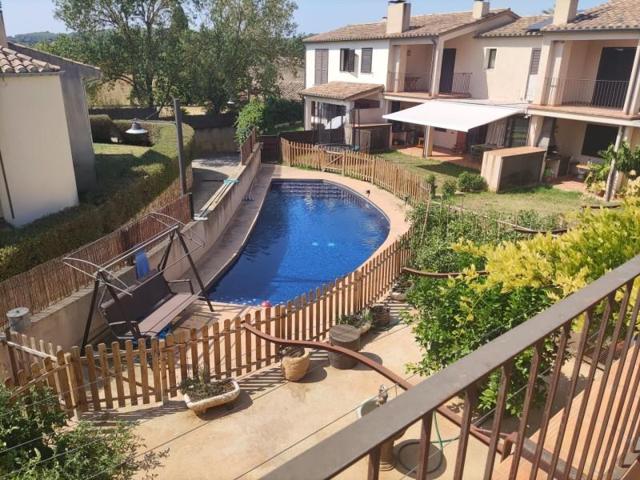 Casa en venta en Bàscara, Alt Empordà photo 0