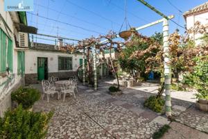 Casa en venta en Albolote, Ayuntamiento photo 0