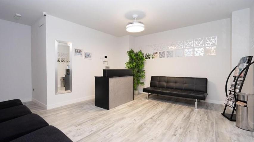 Oficina en venta en Valencia, El Mercat photo 0