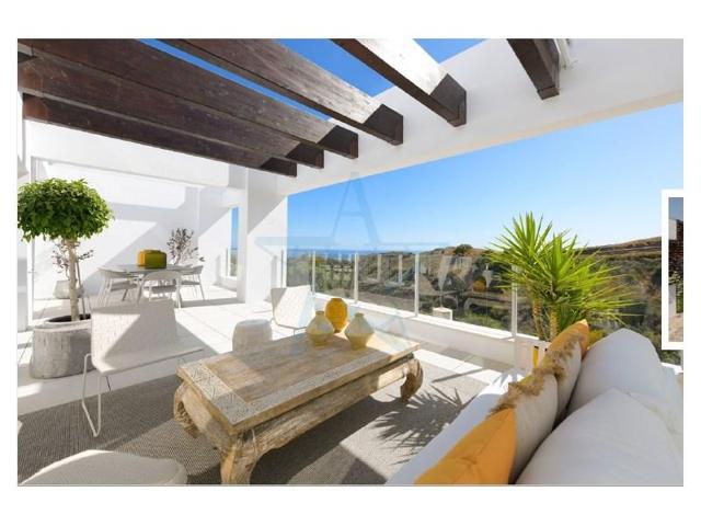 Apartamento en venta en Marbella, Los Monteros photo 0