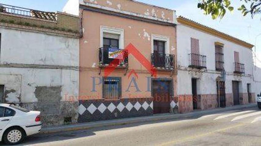 Casa en venta en Utrera, Avda. Mra Auxiliadora photo 0